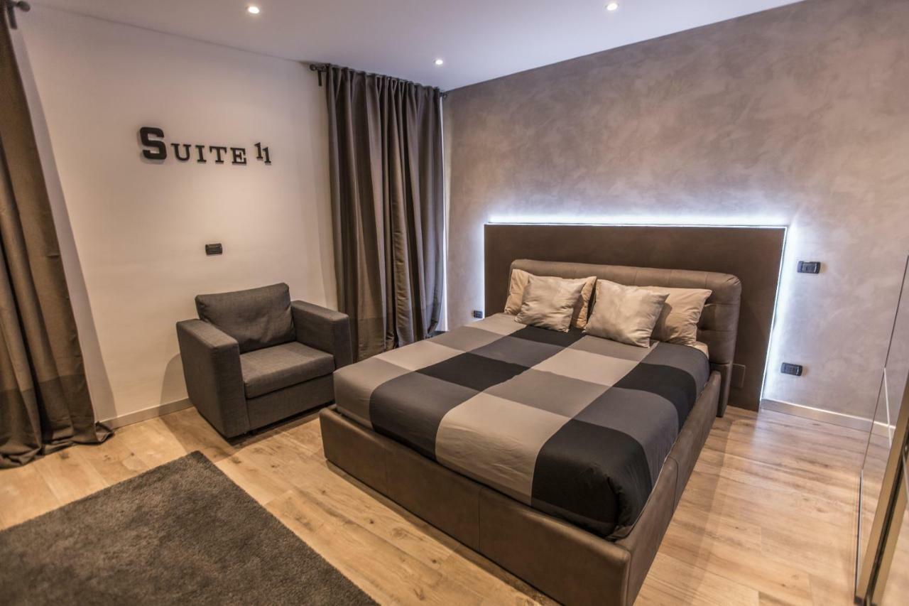 Suite 11 Near Duomo Milaan Buitenkant foto